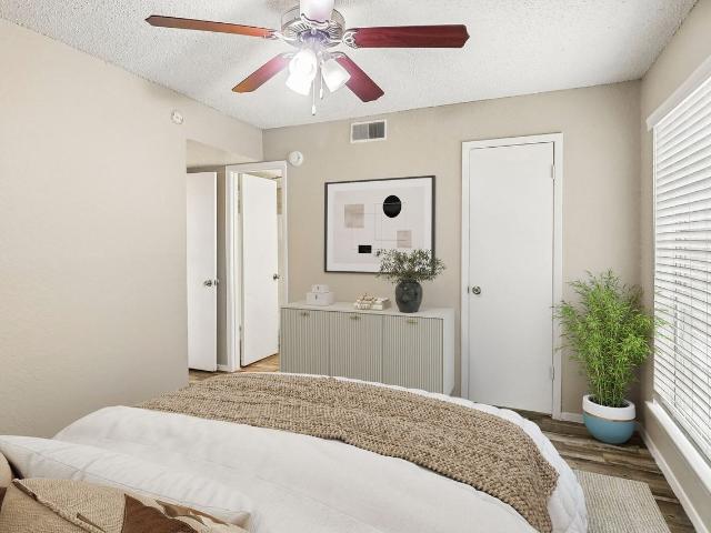 PARKSIDE ARLINGTON 2 Bedroom Apartment for Rent at 812 Cooper Square Cir, Arlington, TX 76013 South Davis