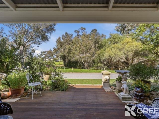 Parkside Charm in Mariners Cove
