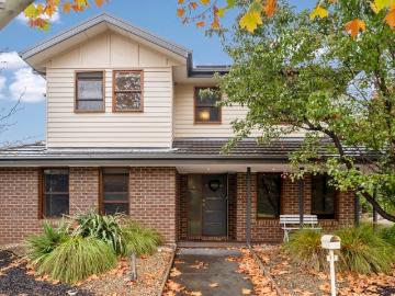 Sophisticated Double Storey Living Opposite Scenic Parklands