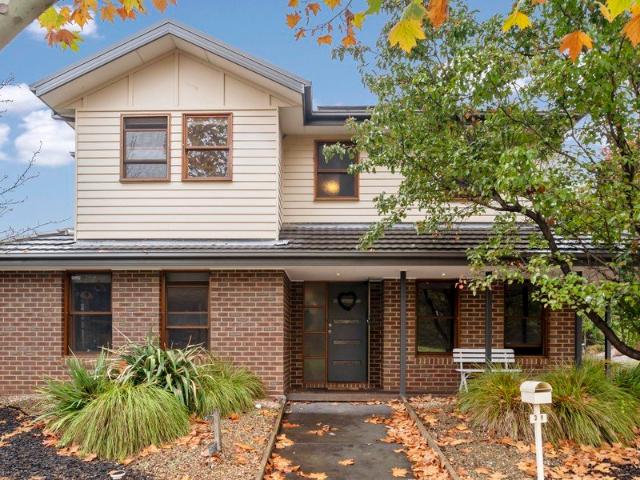 Sophisticated Double Storey Living Opposite Scenic Parklands
