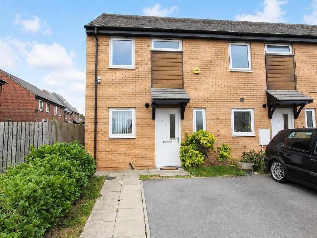 Parkside Court Seacroft, Leeds LS14, 2 bed semi detached house to rent, £1,150 pcm | PrimeLocation