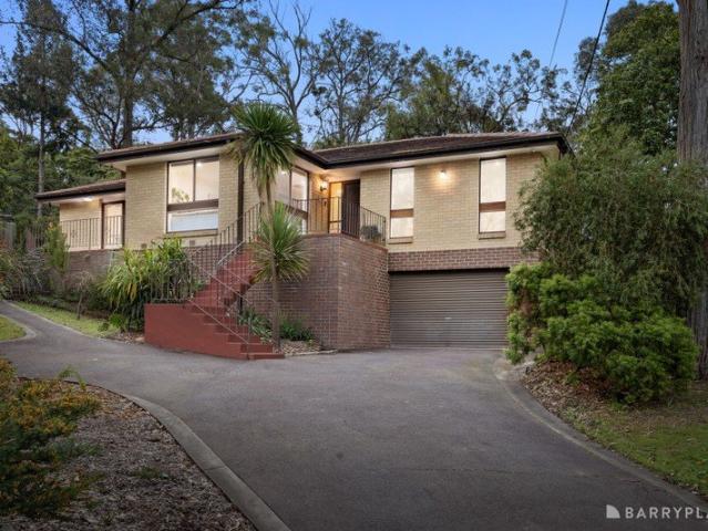 Parkside family appeal in Walter Burley Griffin Estate