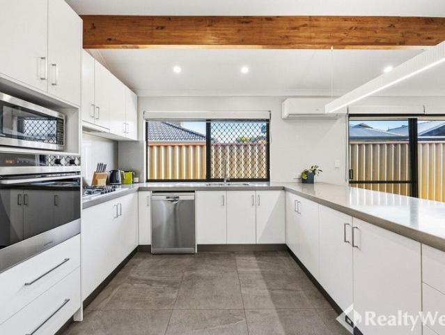 PARKSIDE FAMILY HOME. SIMPLY MOVE IN AND ENJOY