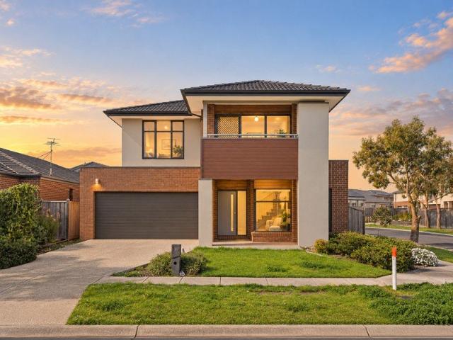 Parkside Family Living in the Heart of Saltwater Coast