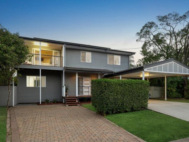 Parkside family retreat designed for dual living