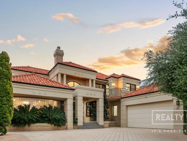 Parkside Grandeur with Ocean Views
