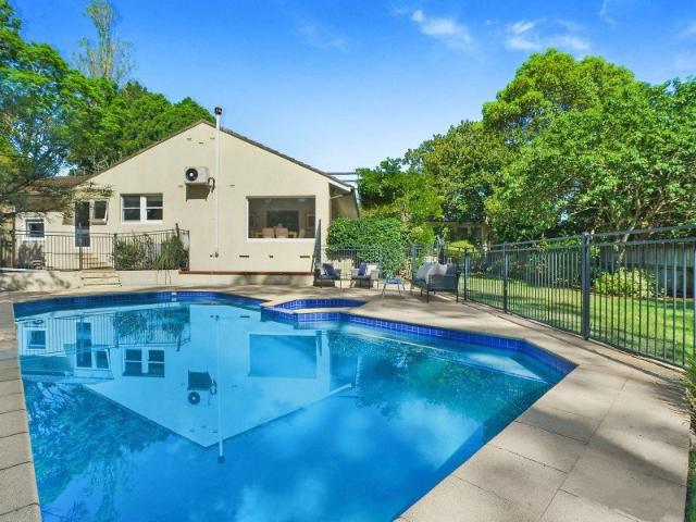 Parkside Living 4 bed 3 bath House