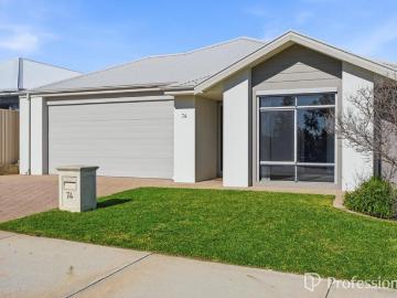 Parkside Living in a Prime Location
