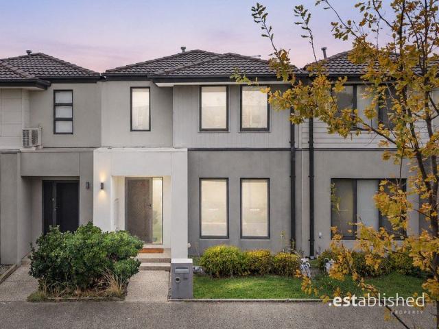 Parkside Living in Prestigious Upper Point Cook