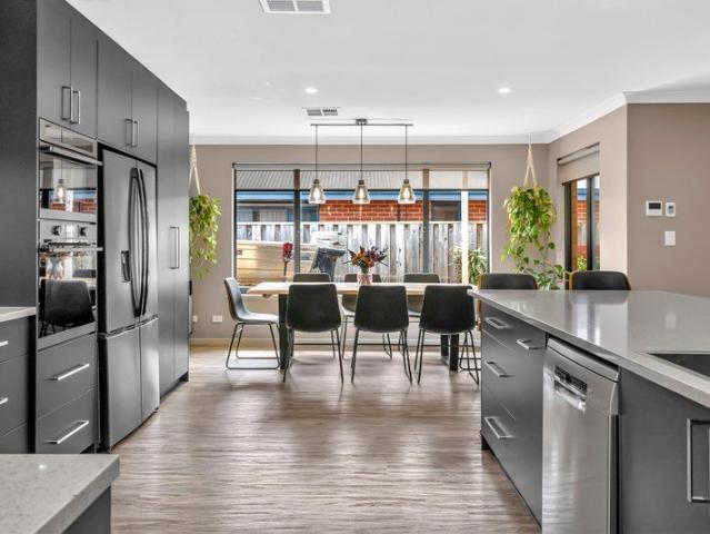 Parkside Living just Moments from the Beach