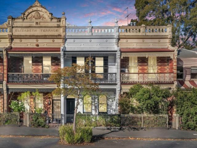 Parkside Living with Unmatched Space, Sunlight & Tranquillity A Hidden Sanctuary in Fitzroy North, 10mins from CBD