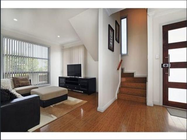 Parkside Living with a Rooftop Terrace