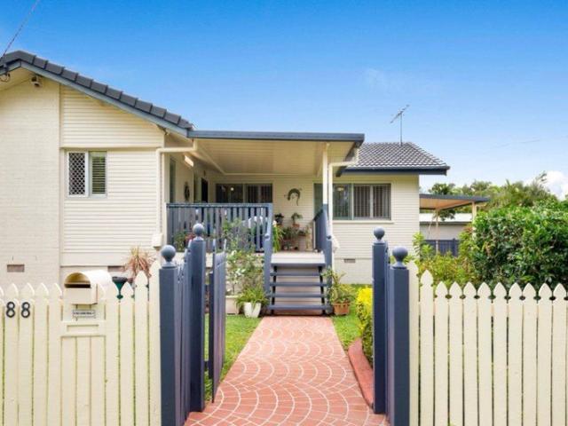 PARKSIDE LIVING WITH SPACE TO SPREAD OUT