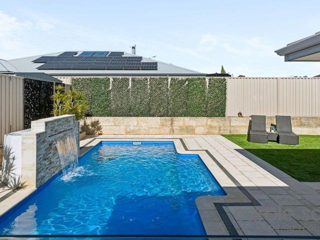 Parkside Living With Sparkling Pool!