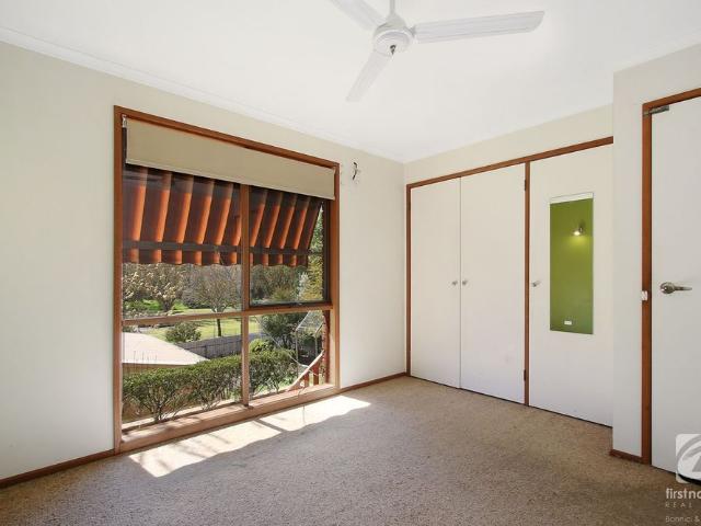 PARKSIDE LIVING WITH STUNNING GARDEN VIEWS!