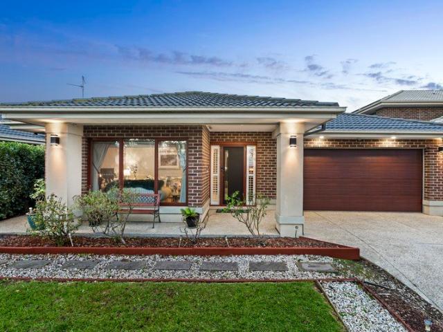 Parkside Perfection Meets Family Comfort