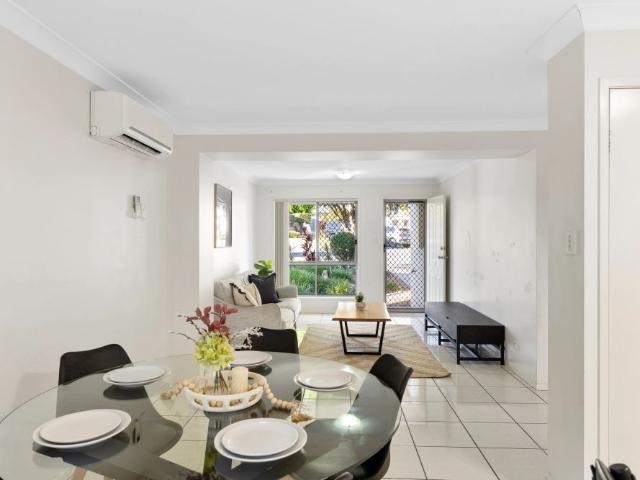 Parkside Perfection Spacious 3 Bed Townhouse in a Peaceful Setting