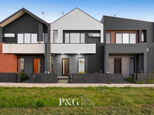 Parkside Perfection with Modern Family Appeal
