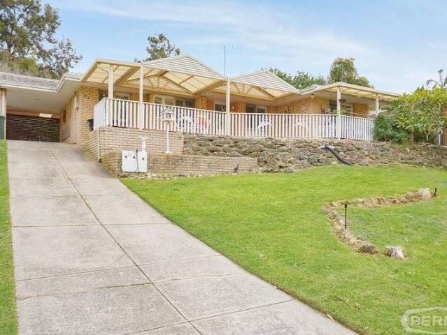 PARKSIDE PERFECTION: 938m² OASIS IN SAN REMO