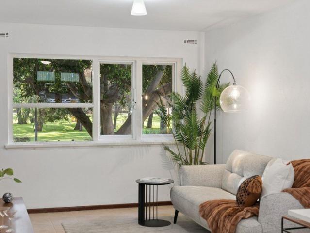 Parkside Retreat With Ground Floor Convenience & Forever Views