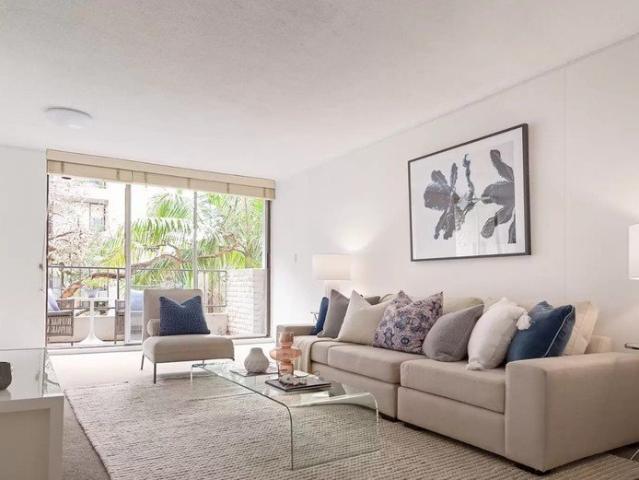 Parkside Serenity in One of Paddington's Finest Enclaves