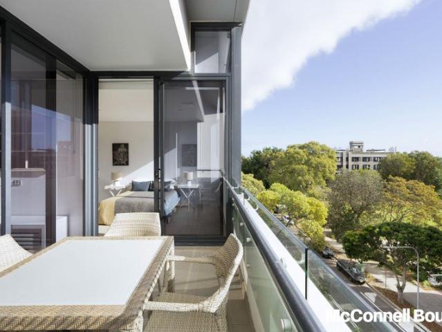Parkside Setting | Leafy Outlook | Spacious Living