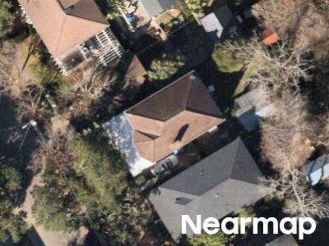 Parkwood Ave