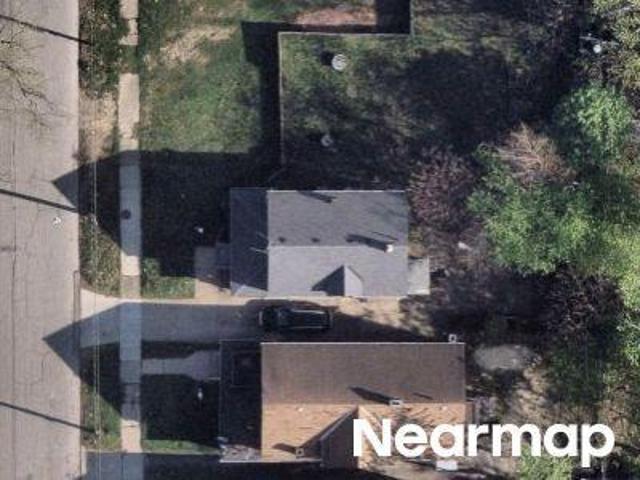 Parkwood Dr