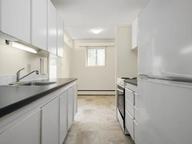Parkwood Hills Residences — 2 Bedroom Walk Up