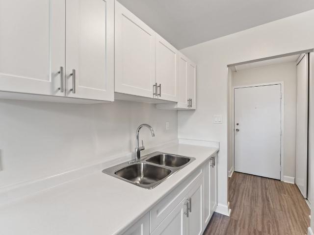 Parkview Heights Apartments 1 Bedroom Apartment for Rent at 67 North Park St, Brantford, ON N3R 6N9 Terrace Hill