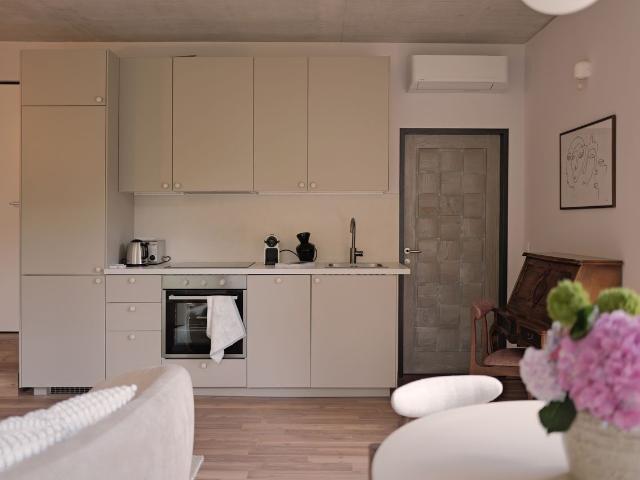 Parkview Peaceful & Central, Vienna Amsterdam Apartments for Rent