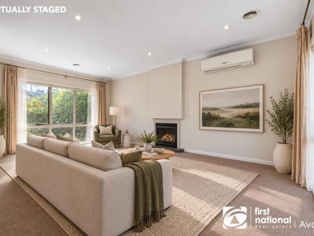 Parkville Living with Separate Studio in an Exceptional City Fringe Location