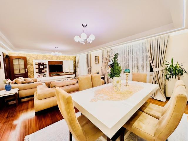Parlamenterler Sitesi Yatırımlık 60.000 Tl Hazır Kira Getirisi