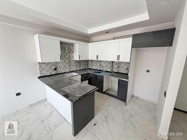 PARLA'DAN LİPARİS KREMLİN DE AQUA PARKLI SIFIR 1+1 LÜX DAİRE