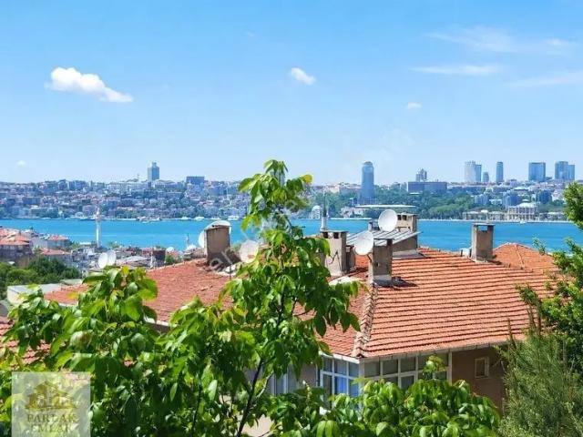 Parlak'tan Üsküdar Merkeze Yakın Yeni Binada 2+1 Deniz Manzaralı