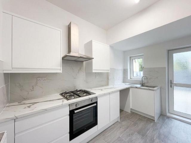 Parliament Street, Hebburn, NE31 2 bed terraced house to rent £795 pcm £183 pw
