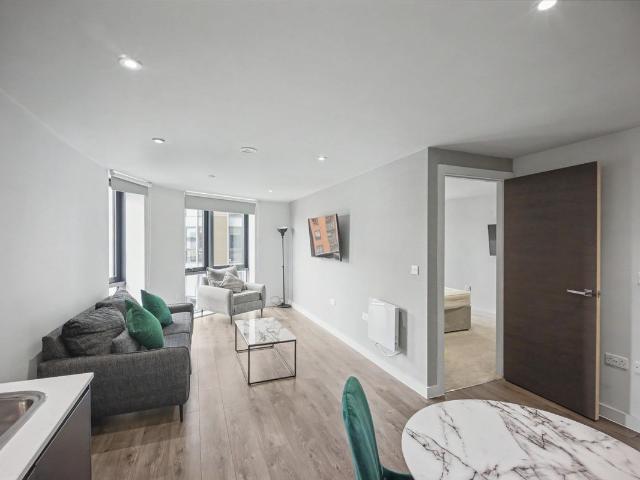 Parliament Street, Liverpool L8, 1 bed flat to rent, £900 pcm | PrimeLocation