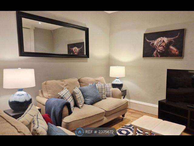 Parliament Square, Edinburgh EH1, 1 bed flat to rent, £1,990 pcm | PrimeLocation
