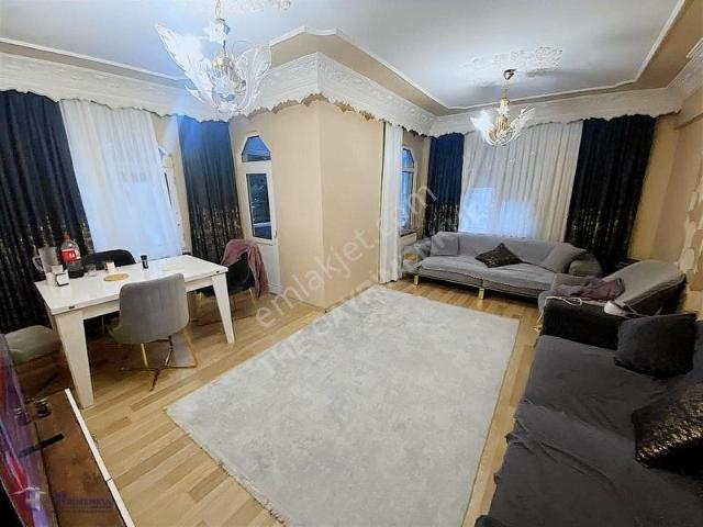 Parmaksız Caddesinde Deniz Manzaralı 4+2 Satılık Dubleks