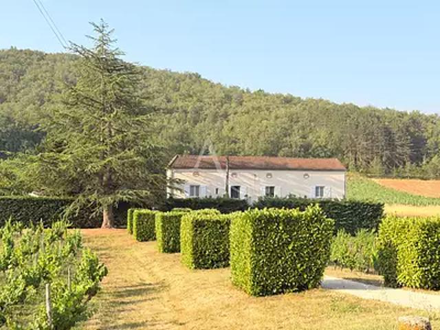 Parnac 46140 Achat / Vente maison 11 pièces t11 au dernier étage piscine