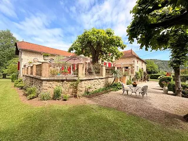 Parnac 46140 Achat / Vente maison 6 pièces t6 au dernier étage jardin