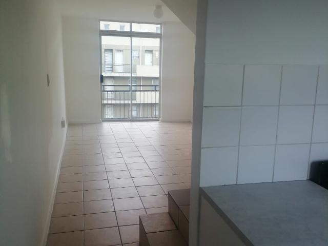 PAROW, 159 Monte Amiata 2 Bedroom apartment with allocated parking bay for rent