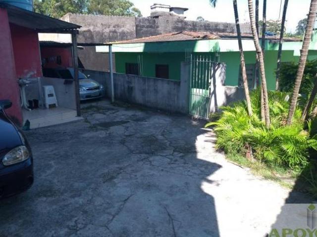 Terreno de 335 m² com 2 Casas e Salão Comercial Parque Arariba, Próximo ao Morumbi Sul