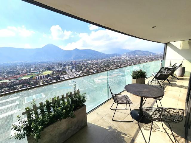 Parque Araucano | 90 M2 | 2d+2b | 2 Estac. | Vista Despejada