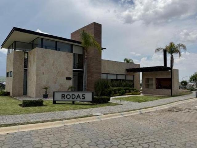 PARQUE RODAS CALLE LETO 03 4