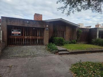 PARQUE VELEZ SARSFIELD DAG HAMMARSKJOLD CASA 3 DORMITORIOS EN ALQUILER