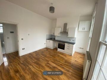 Parrock Street, Gravesend DA12, 3 bed flat to rent, £1,500 pcm | PrimeLocation