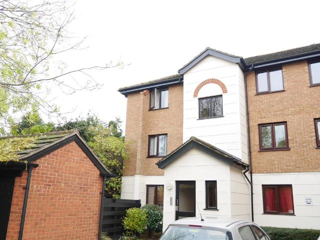 Parrotts Field, Hoddesdon EN11, 1 bed flat to rent, £1,150 pcm | PrimeLocation