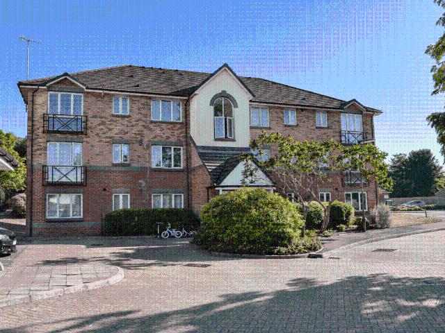 Parry Drive, Weybridge KT13, 2 bed flat to rent, £1,600 pcm | PrimeLocation
