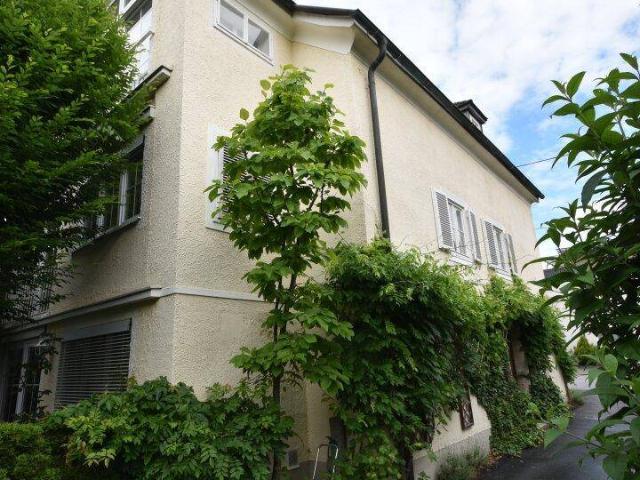 PARSCH Saniertes Apartmenthaus mit 3 Wohnungen in bester Lage